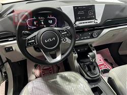 کیا کارینس